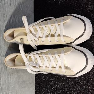Mudd High Top Sneakers